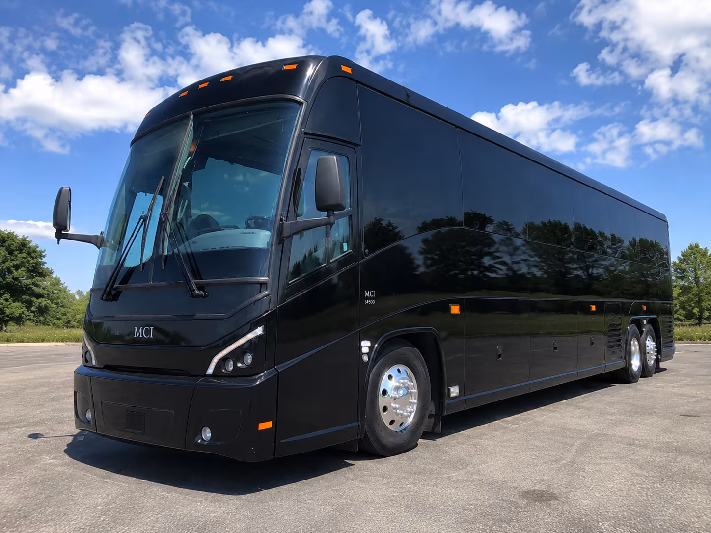 shuttle your guests between downtown charleston hotels and your venue