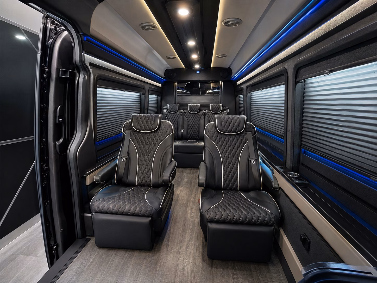 with busrentalmountpleasant com booking airport transfers during peak charleston travel seasons is simple